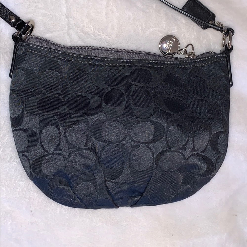 Coach crossbody - Picture 3 of 3